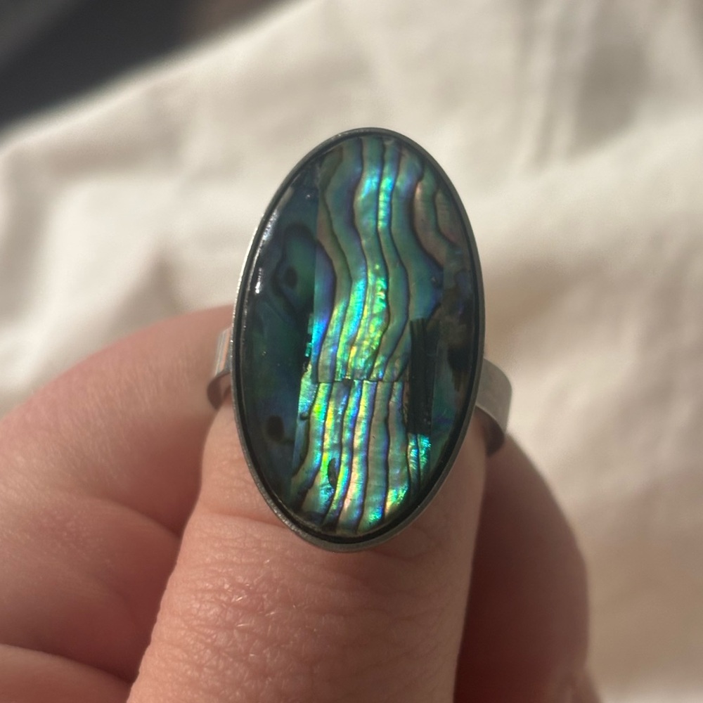 Stunning Abalone Shell Ring - image 4